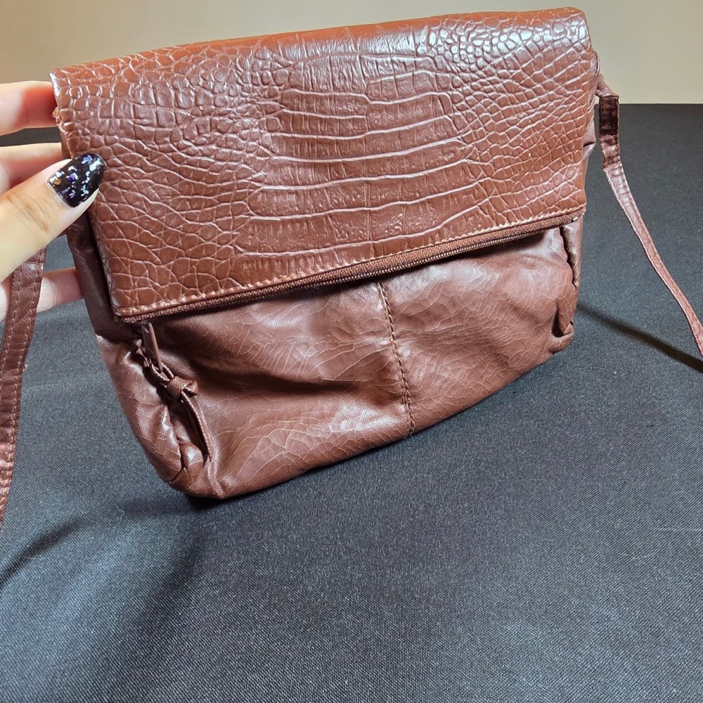 Brown Croc Embossed Foldover Crossbody Bag Faux Leather Textured Purse